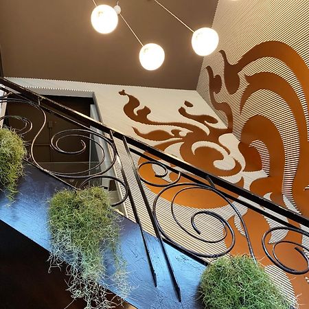 Susu Khaosan Hostel Bangkok Exterior photo