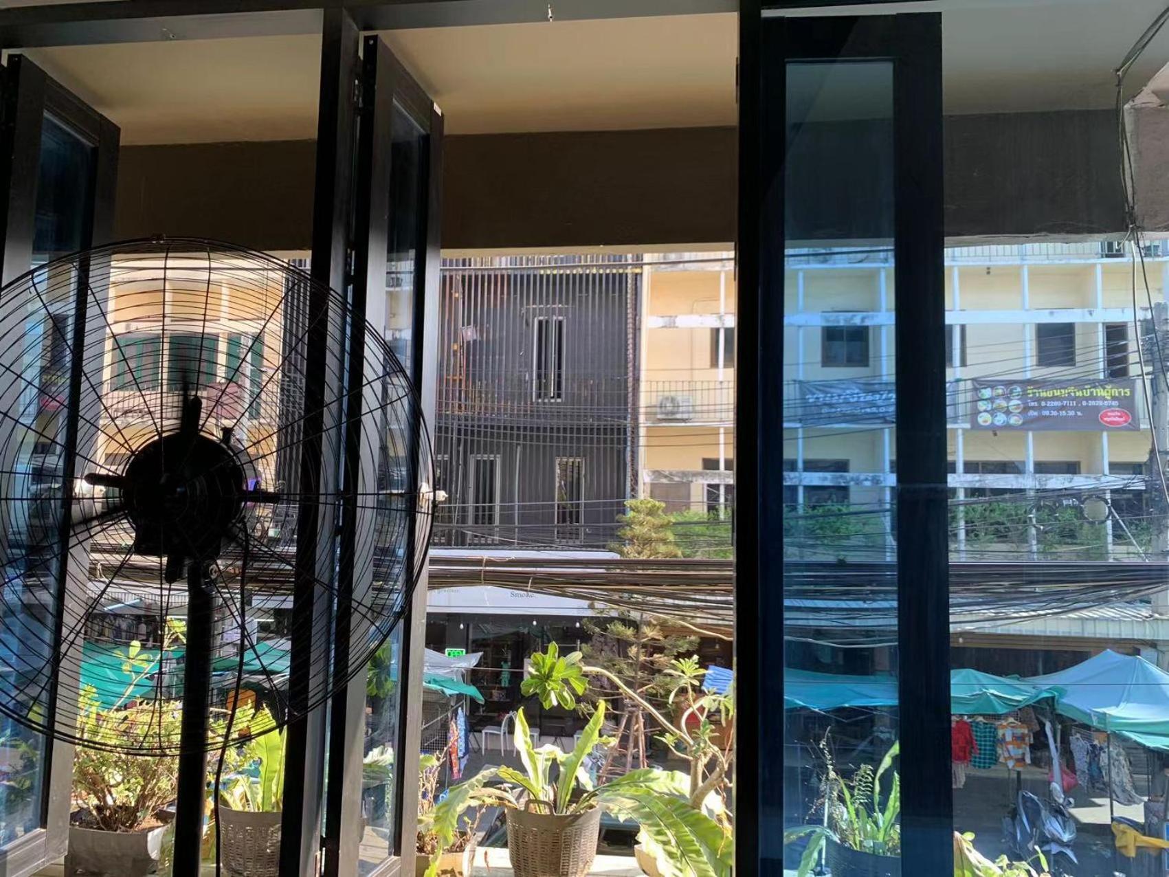 Susu Khaosan Hostel Bangkok Exterior photo